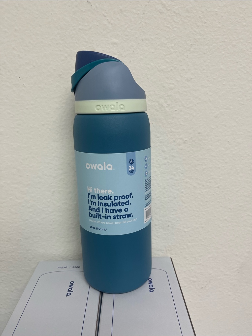 Owala 32 oz Water Bottle – blue color for men – Brand New